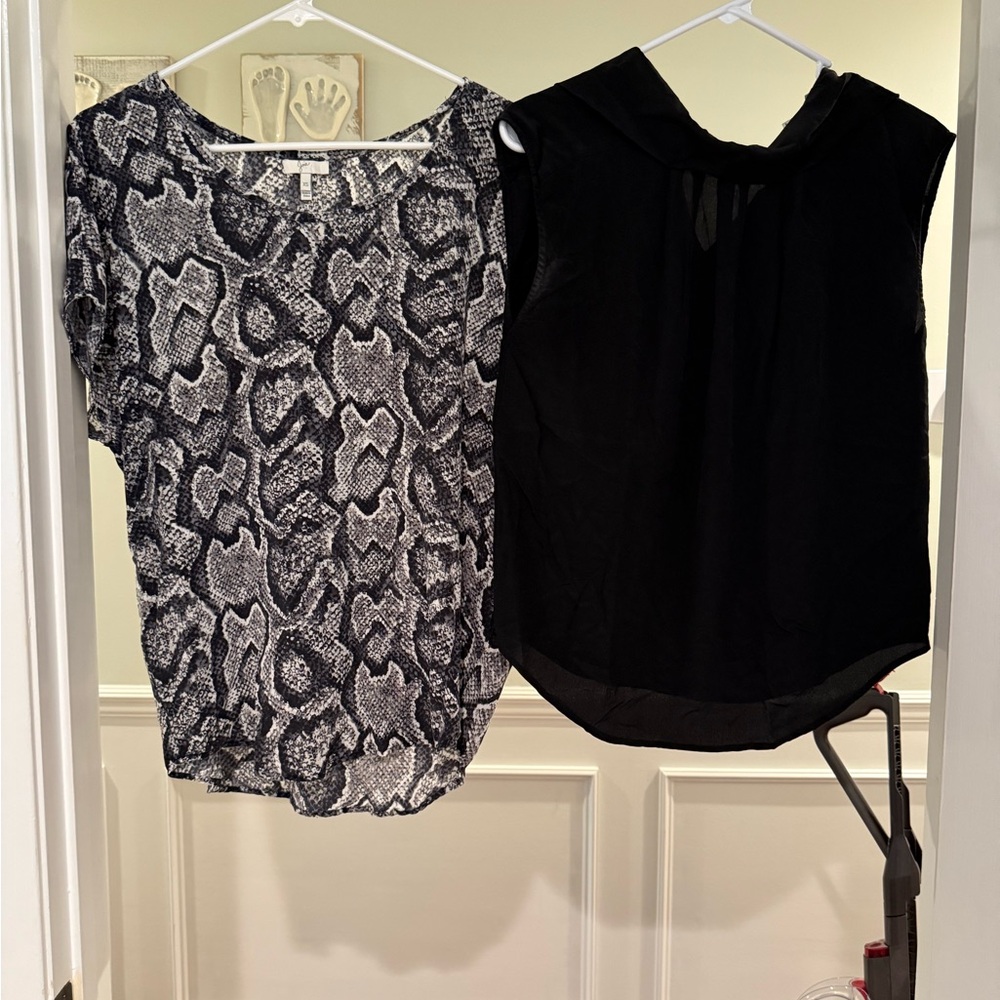 Joie Black and Gray Blouse with Short Sleeves